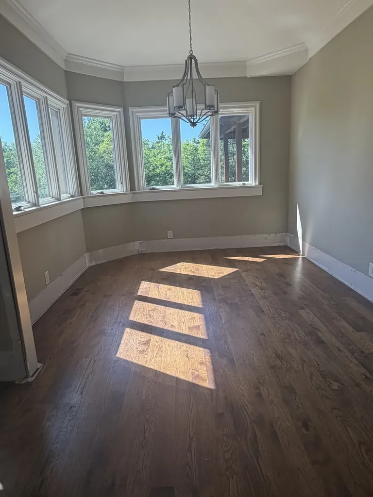 6261 Hillsboro Pike Nashville TN 37215
