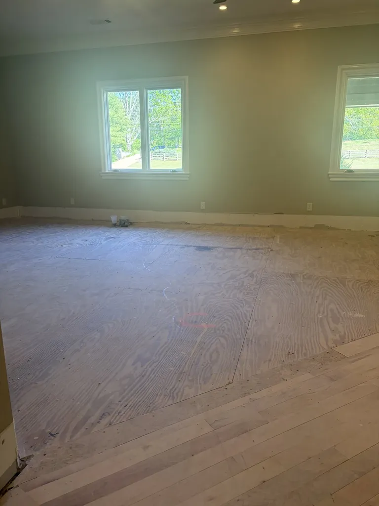 6261 Hillsboro Pike Nashville TN 37215