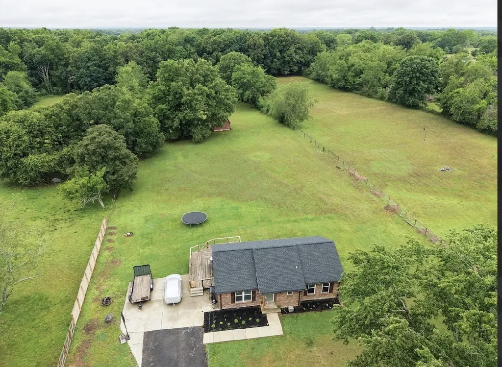1046 Eastside Road Ashland City TN 37015