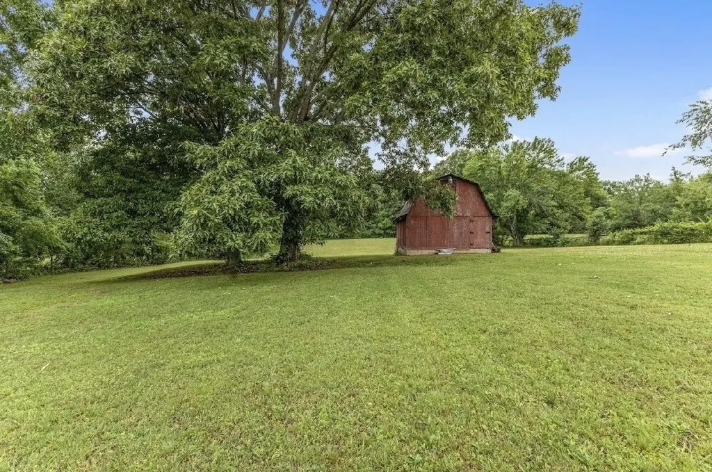 1046 Eastside Road Ashland City TN 37015