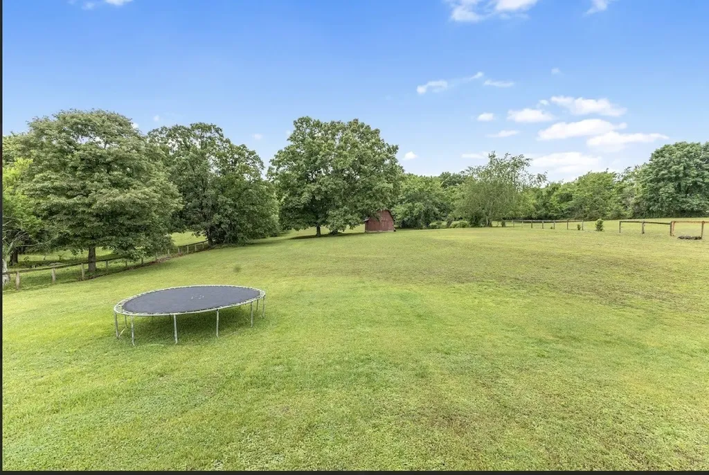 1046 Eastside Road Ashland City TN 37015