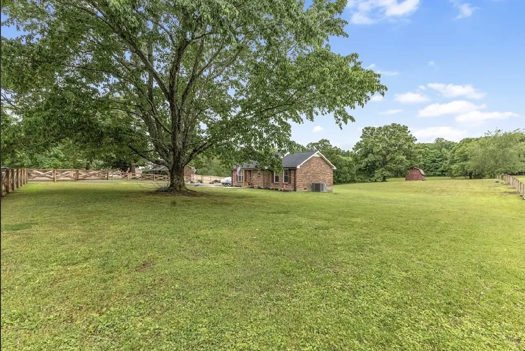 1046 Eastside Road Ashland City TN 37015