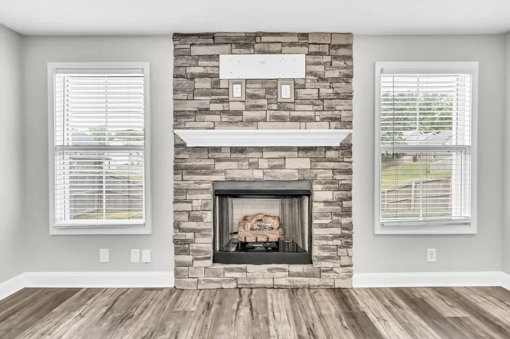 246 Stone Bluff Way Clarksville TN 37040