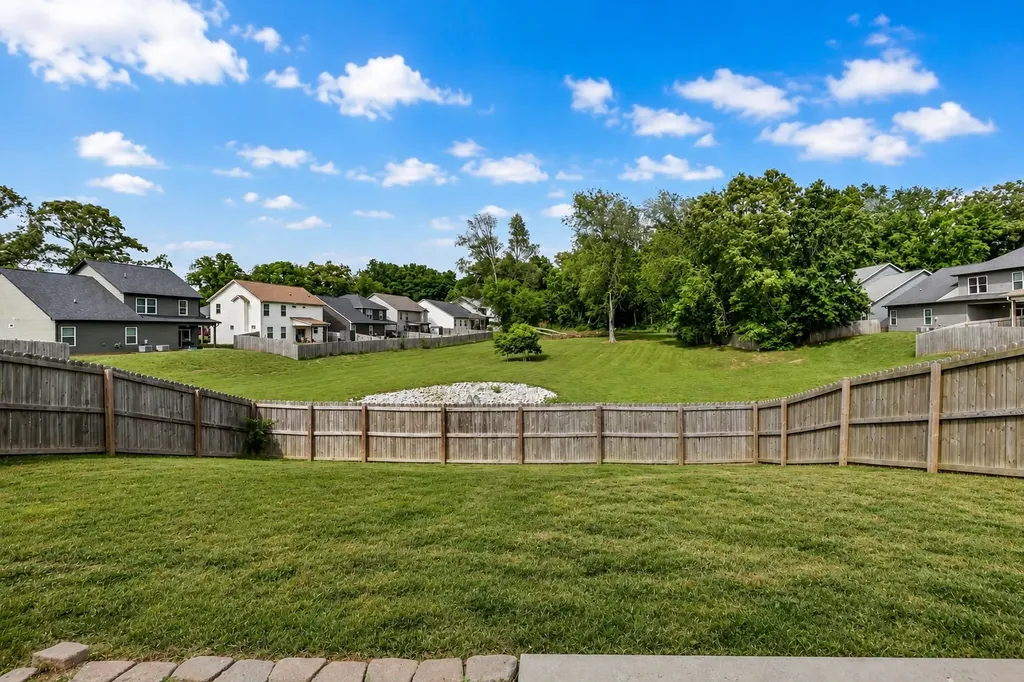 246 Stone Bluff Way Clarksville TN 37040