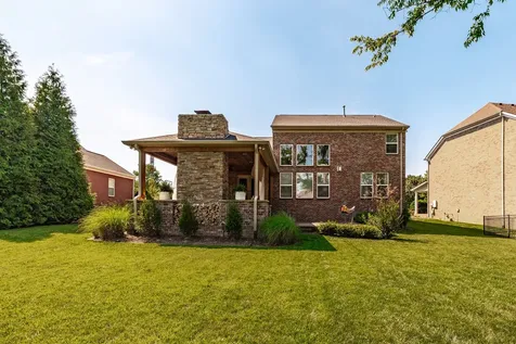 1077 Avery Trace Circle Hendersonville TN 37075