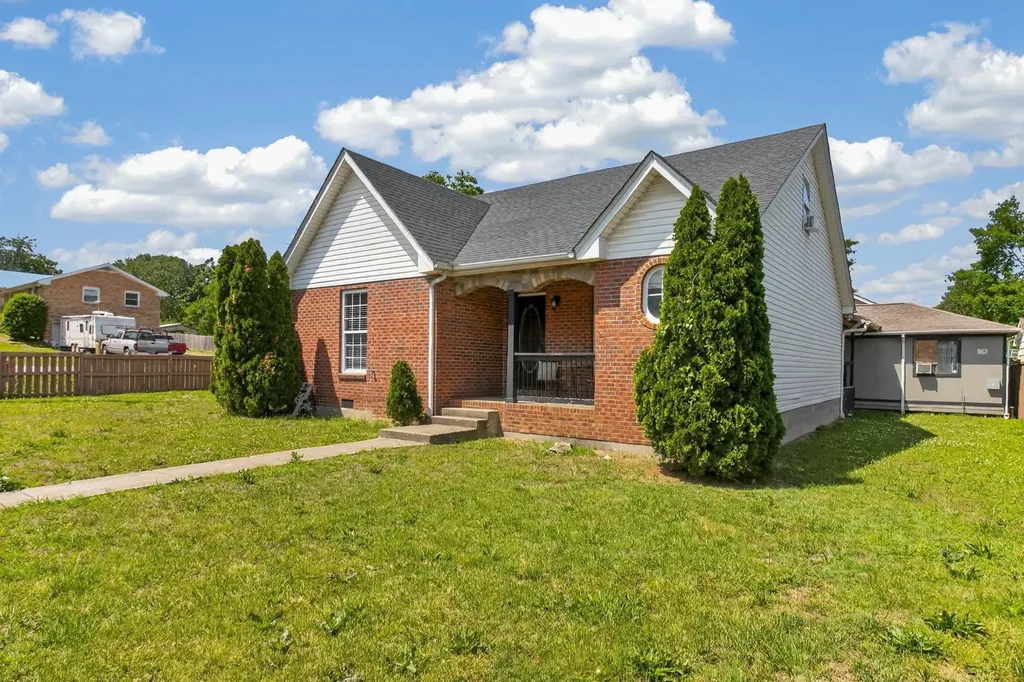 801 N Dupont Ave, N Madison TN 37115