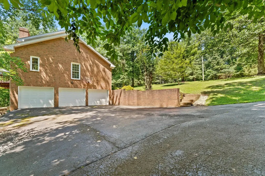 494 Deer Ridge Lane Nashville TN 37221