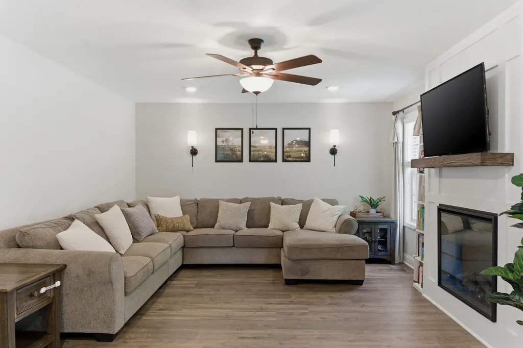 767 Banister Drive Clarksville TN 37042