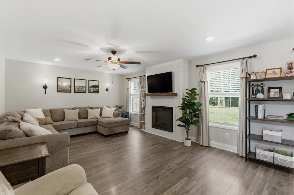 767 Banister Drive Clarksville TN 37042