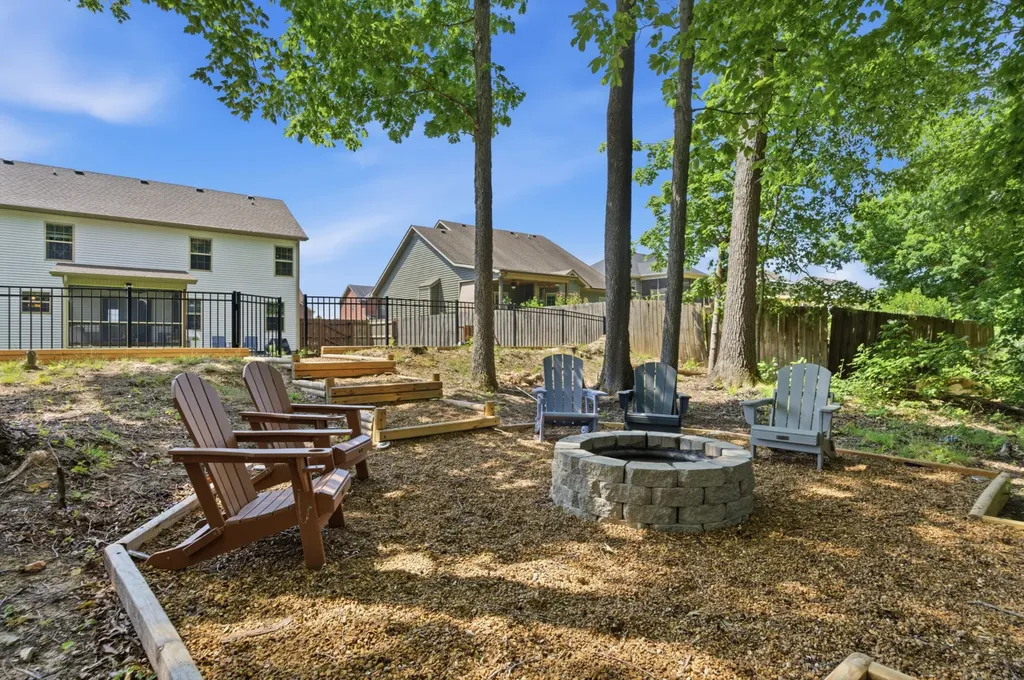 767 Banister Drive Clarksville TN 37042
