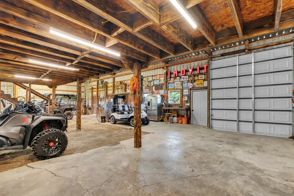 5016 Hillsboro Highway Hillsboro TN 37342