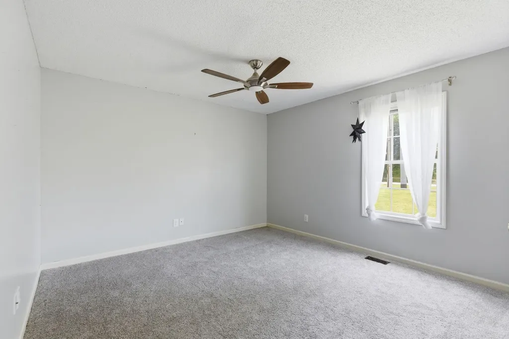 1829 Needmore Road Clarksville TN 37042