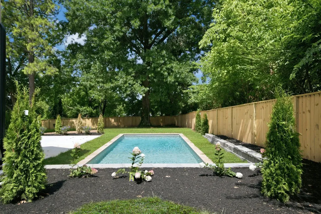 1312 Montgomery Avenue Nashville TN 37207