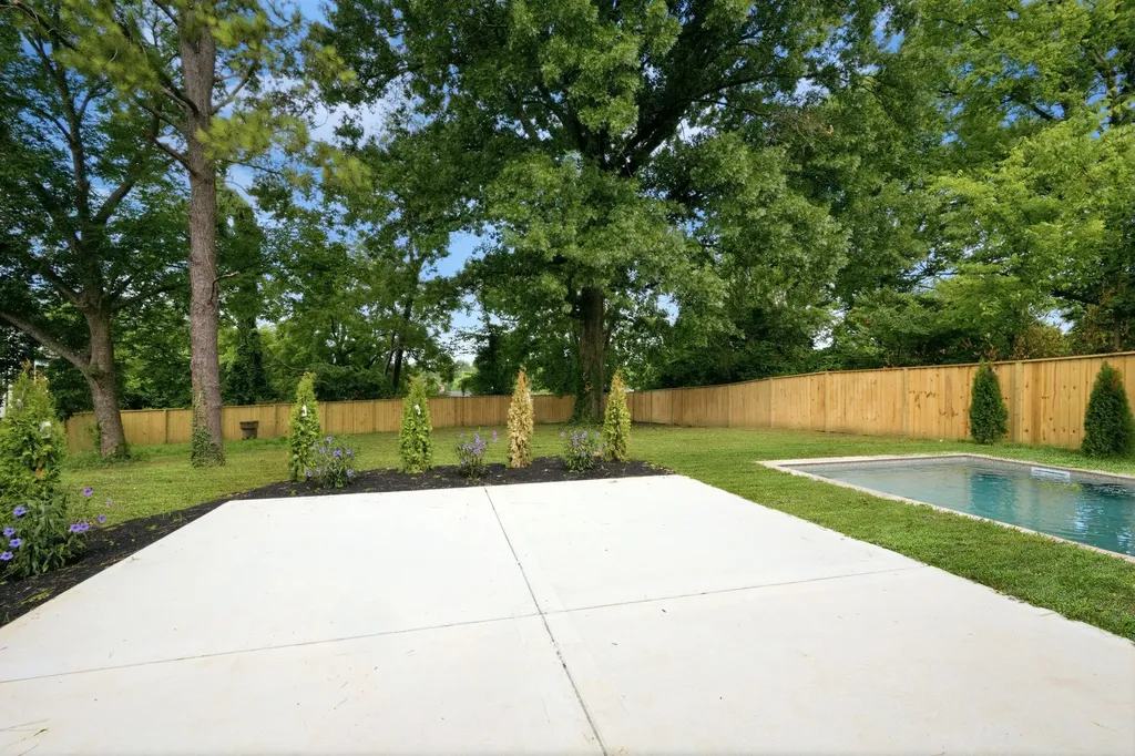 1312 Montgomery Avenue Nashville TN 37207