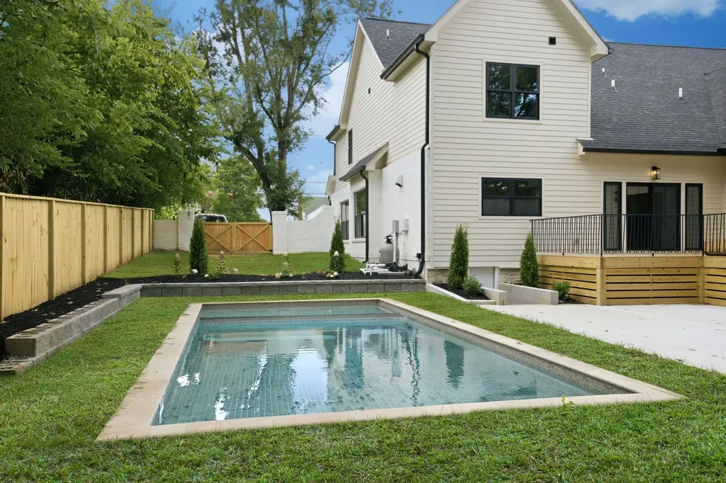1312 Montgomery Avenue Nashville TN 37207