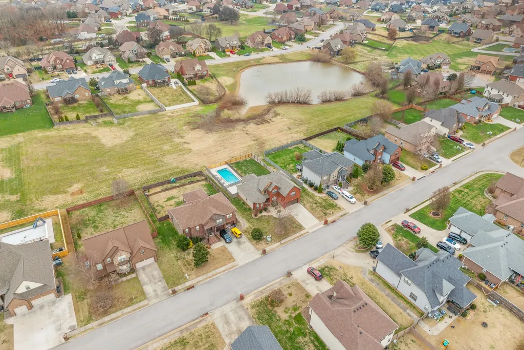 1517 Green Grove Way Clarksville TN 37043