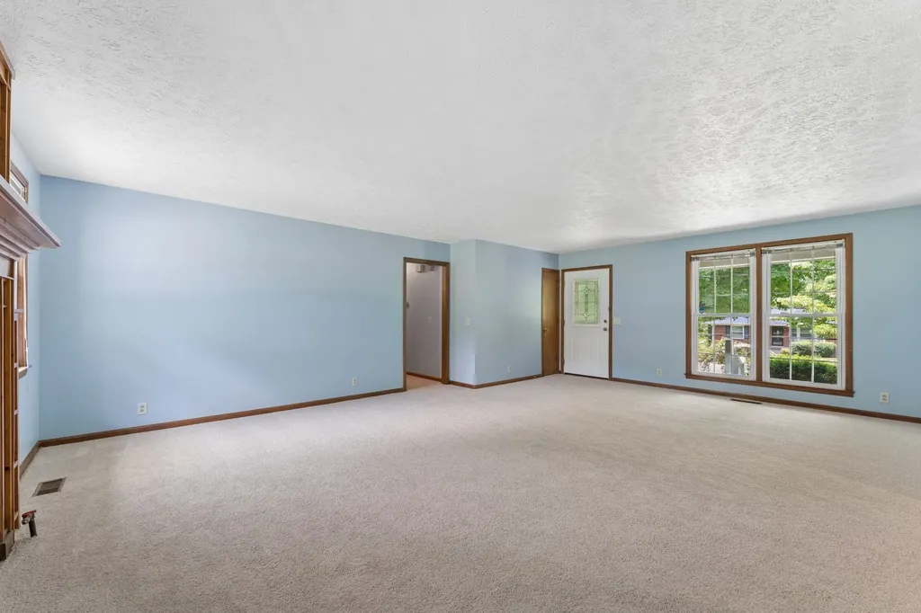 8904 Pinewood Road Lyles TN 37098