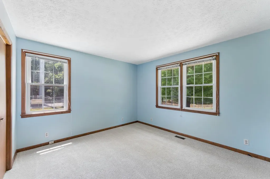 8904 Pinewood Road Lyles TN 37098