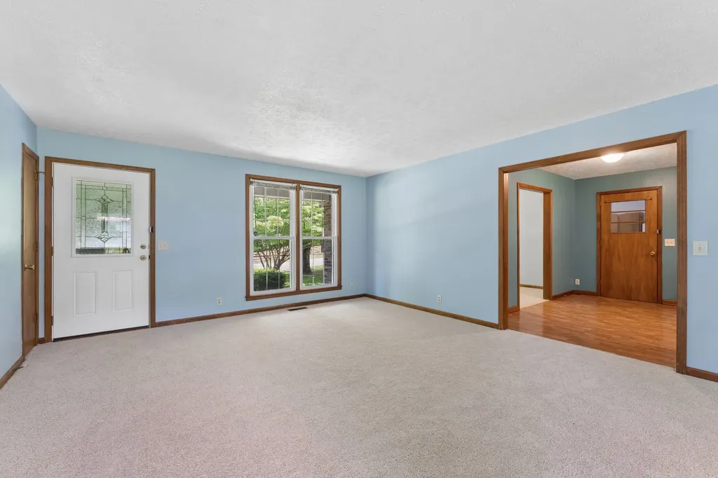 8904 Pinewood Road Lyles TN 37098