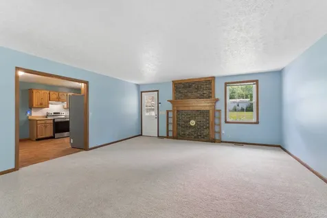 8904 Pinewood Road Lyles TN 37098