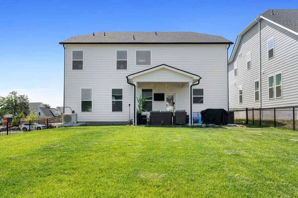 1003 Lionheart Drive Hermitage TN 37076