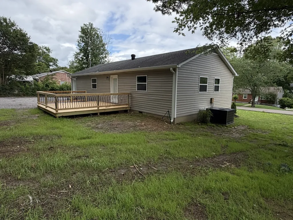666 Jackson Avenue Lewisburg TN 37091
