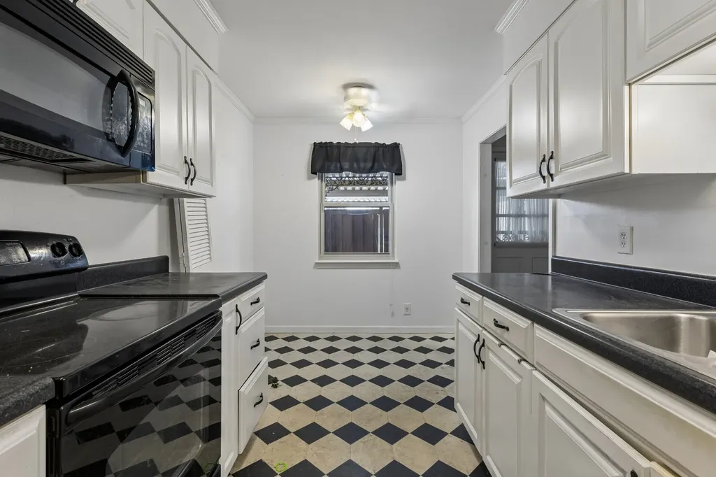961 Todd Preis Drive Nashville TN 37221