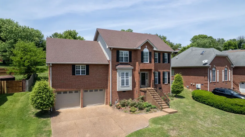 1127 Kimberly Drive Goodlettsville TN 37072