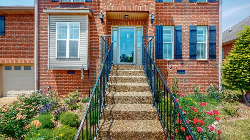 1127 Kimberly Drive Goodlettsville TN 37072