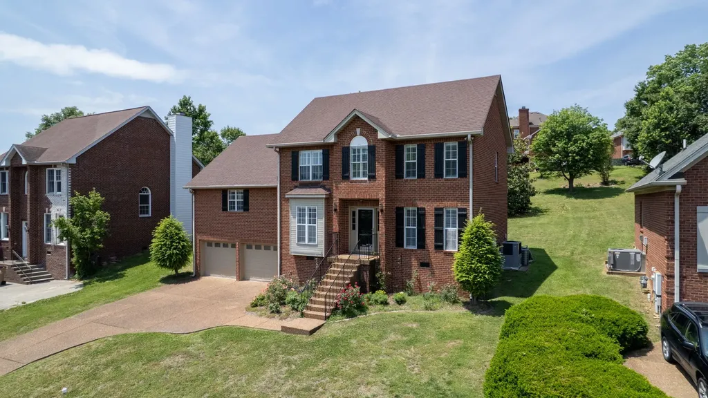 1127 Kimberly Drive Goodlettsville TN 37072