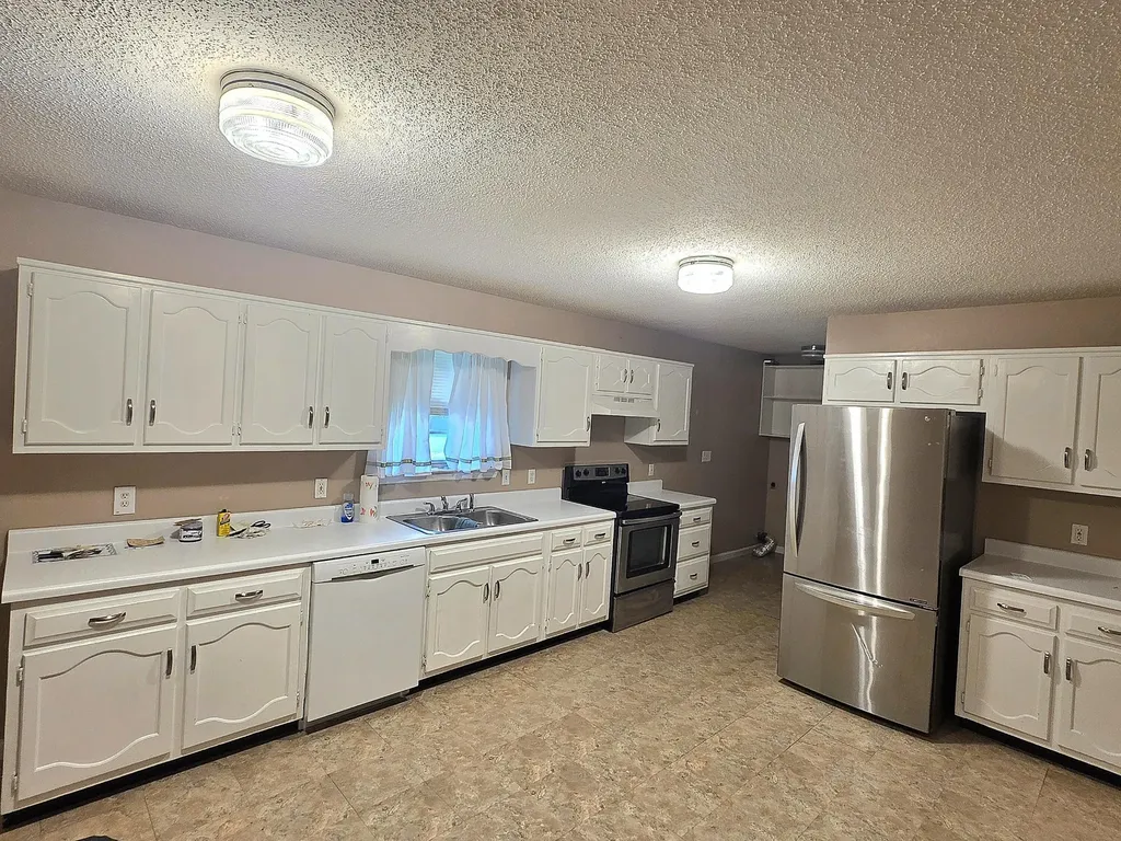 1592 Old Stage Road Spring City TN 37381
