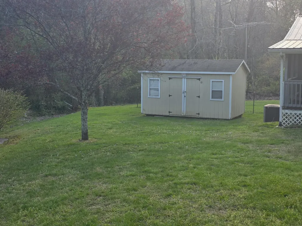 1592 Old Stage Road Spring City TN 37381