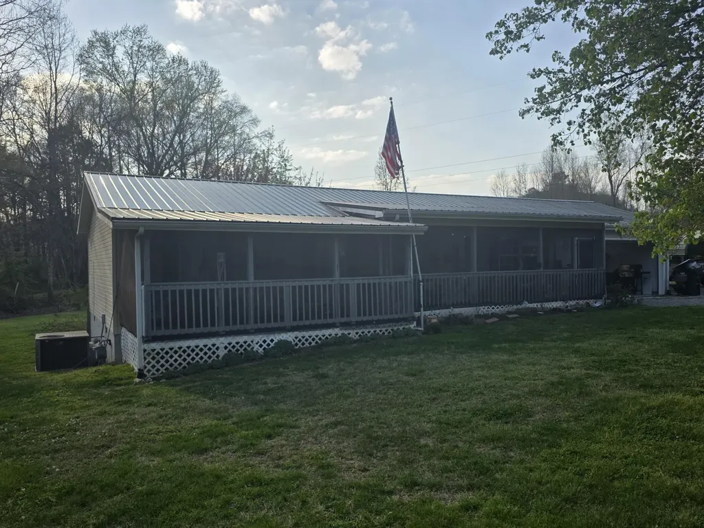 1592 Old Stage Road Spring City TN 37381