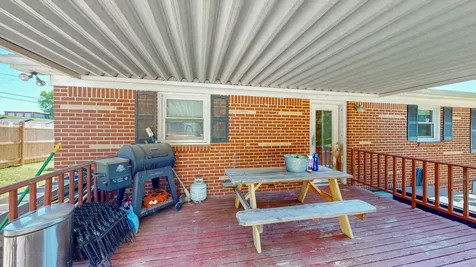 128 Jefferson Ave, W Carthage TN 37030