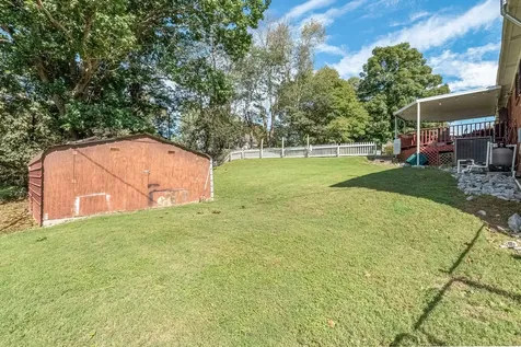 128 Jefferson Ave, W Carthage TN 37030