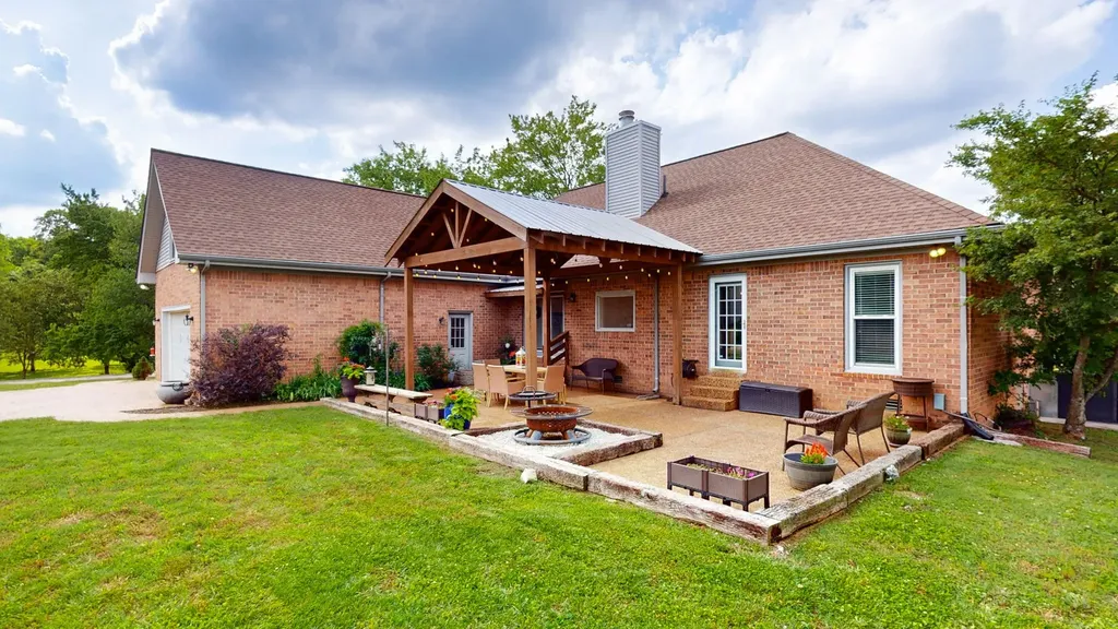 716 E Meadows Drive Mount Juliet TN 37122