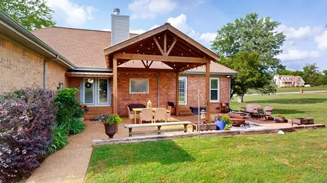 716 E Meadows Drive Mount Juliet TN 37122