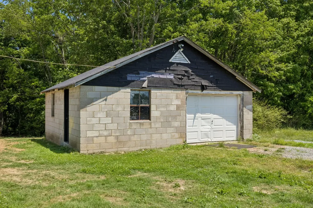2547 Bearwallow Road Ashland City TN 37015