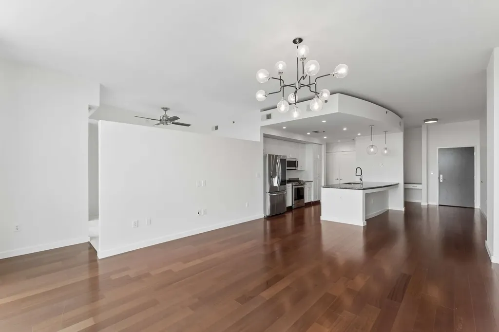 900 20th Ave, S Nashville TN 37212