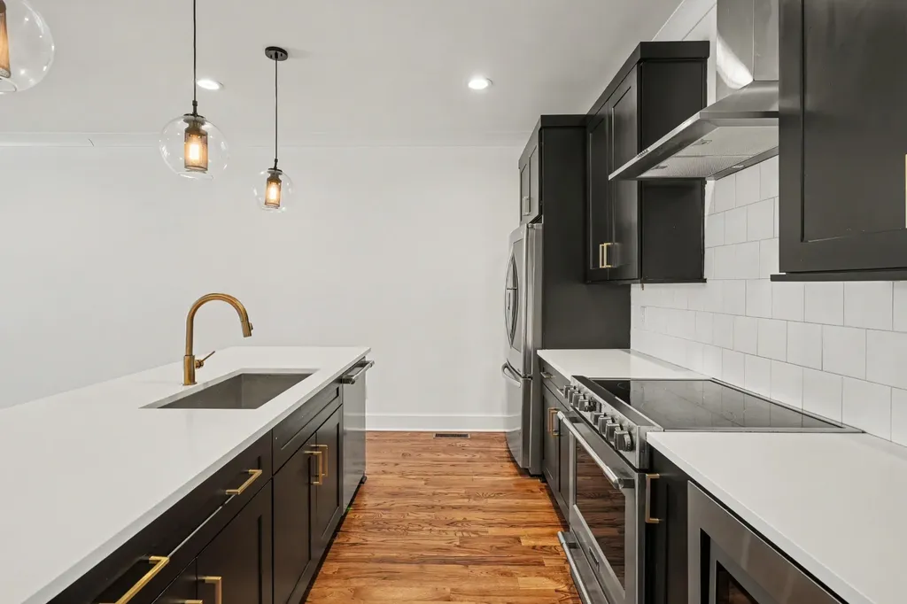 99 Fern Avenue Nashville TN 37207