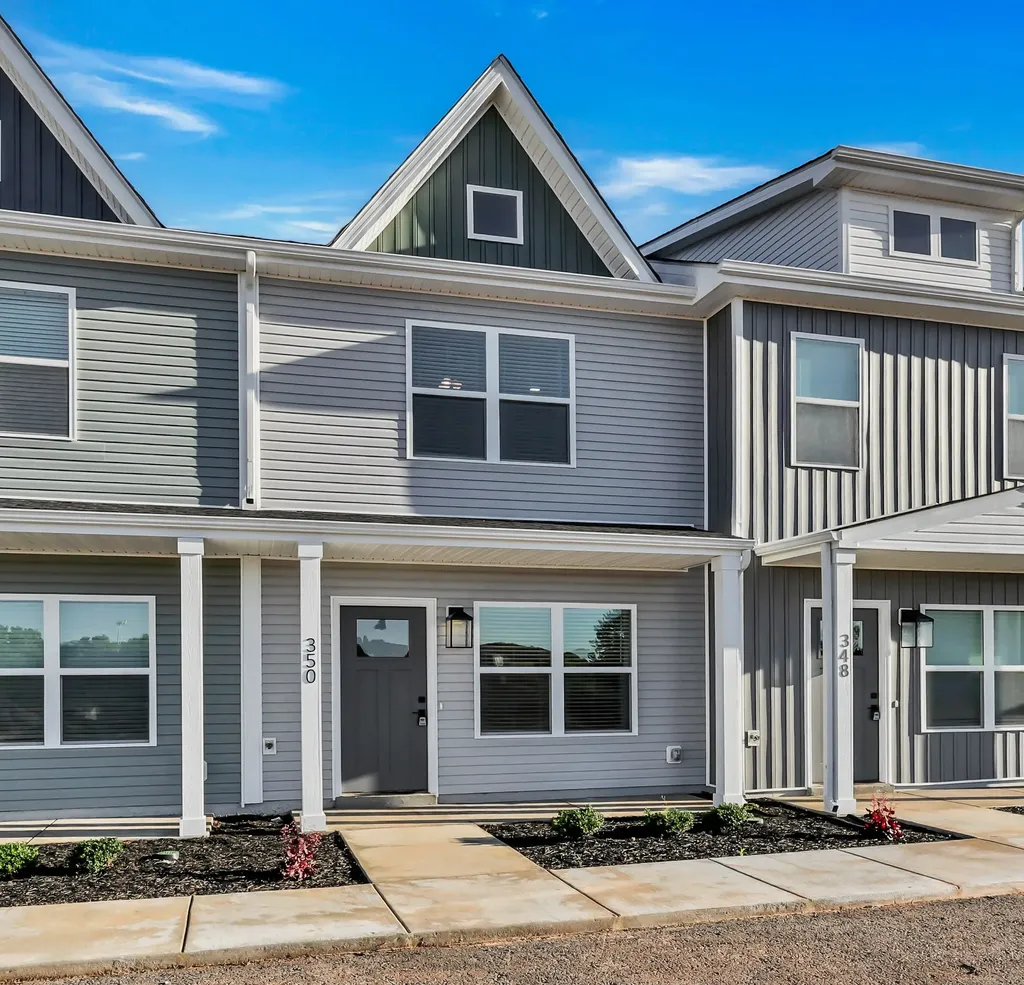 350 Front Ridge Circle Clarksville TN 37040