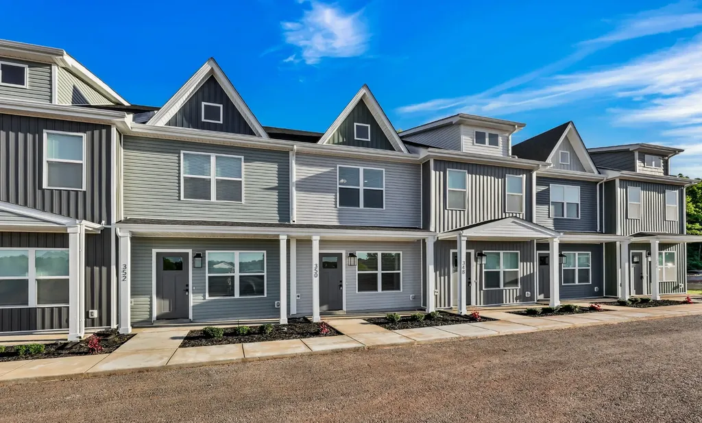 350 Front Ridge Circle Clarksville TN 37040