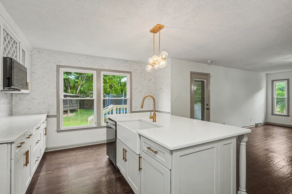 1775 Old Russellville Pike Clarksville TN 37043