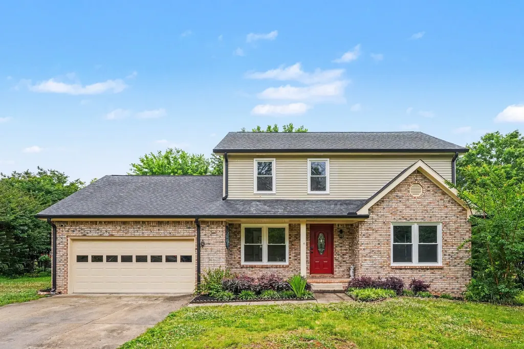 1775 Old Russellville Pike Clarksville TN 37043