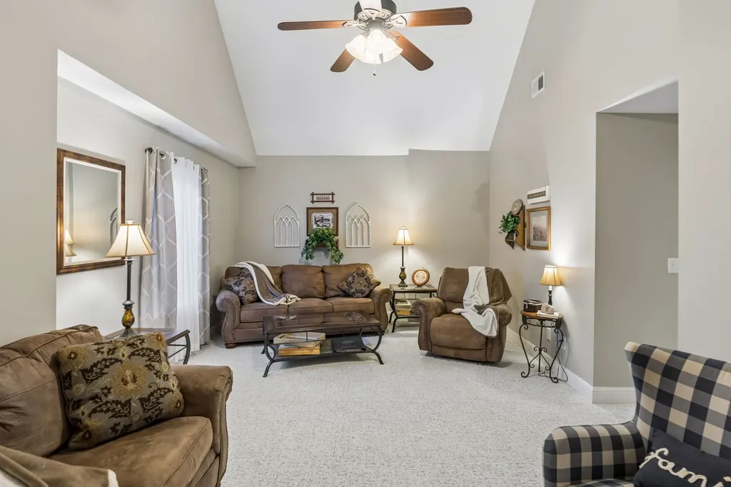 1189 Mccoury Lane Spring Hill TN 37174