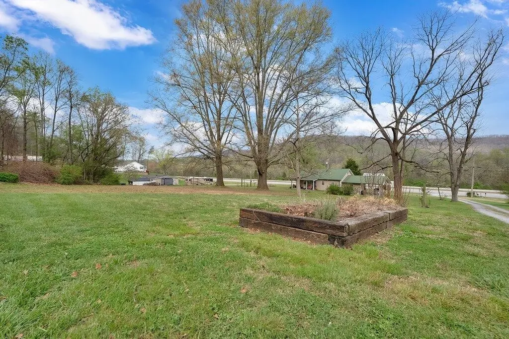29088 Rhea County Highway Spring City TN 37381