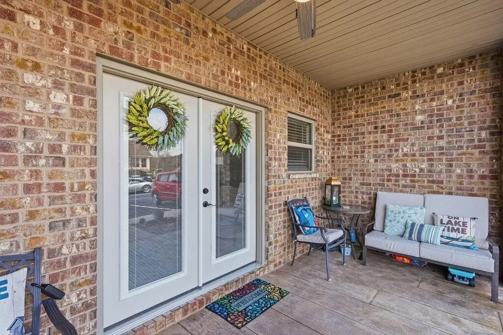 1255 New Lake Road Spring City TN 37381