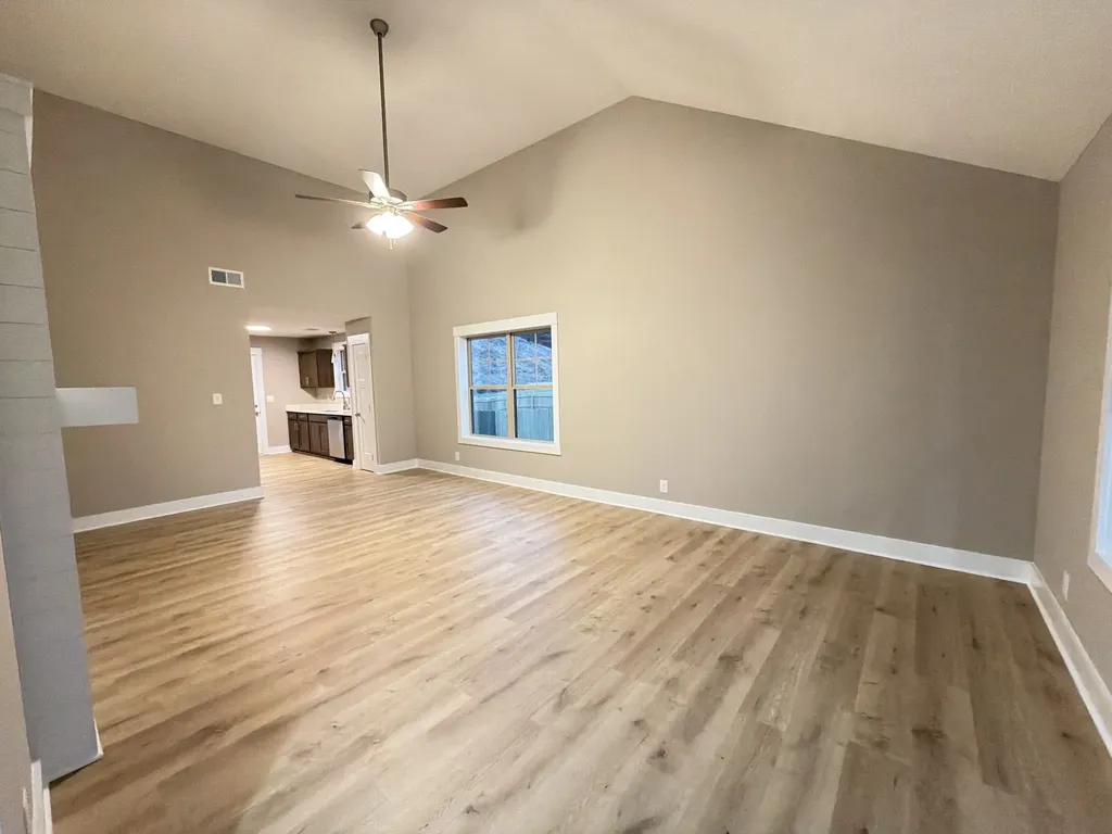279 Cardinal Creek 139 Brenda Drive Clarksville TN 37040