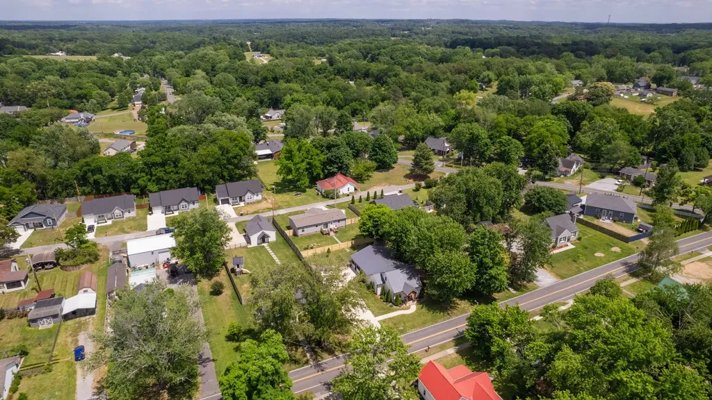 4257 Church Street Greenbrier TN 37073