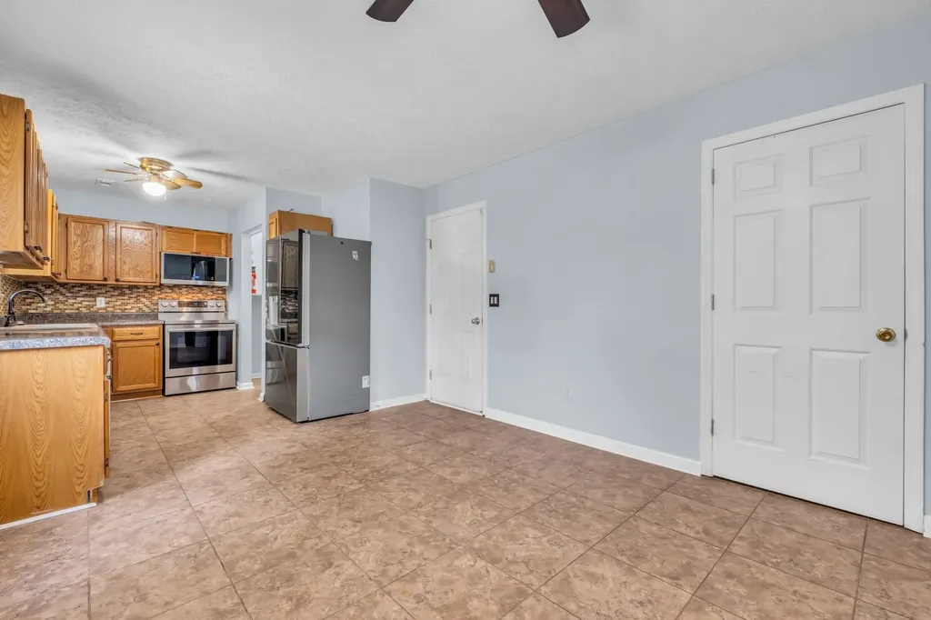 99 Edgehill Lane Hendersonville TN 37075
